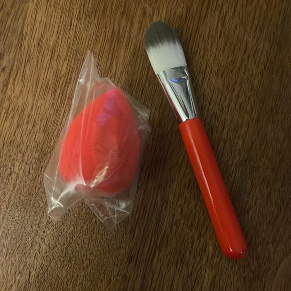 The Perfect Duel Makeup Duo - Picture 2 of 5